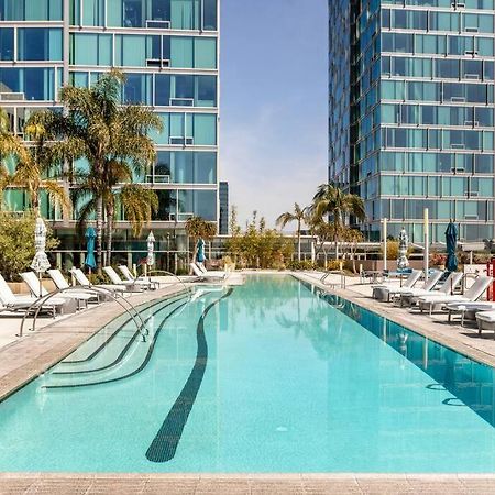 Lovely Upscale High Rise Private Parking & Pool Apartment Los Angeles Bagian luar foto